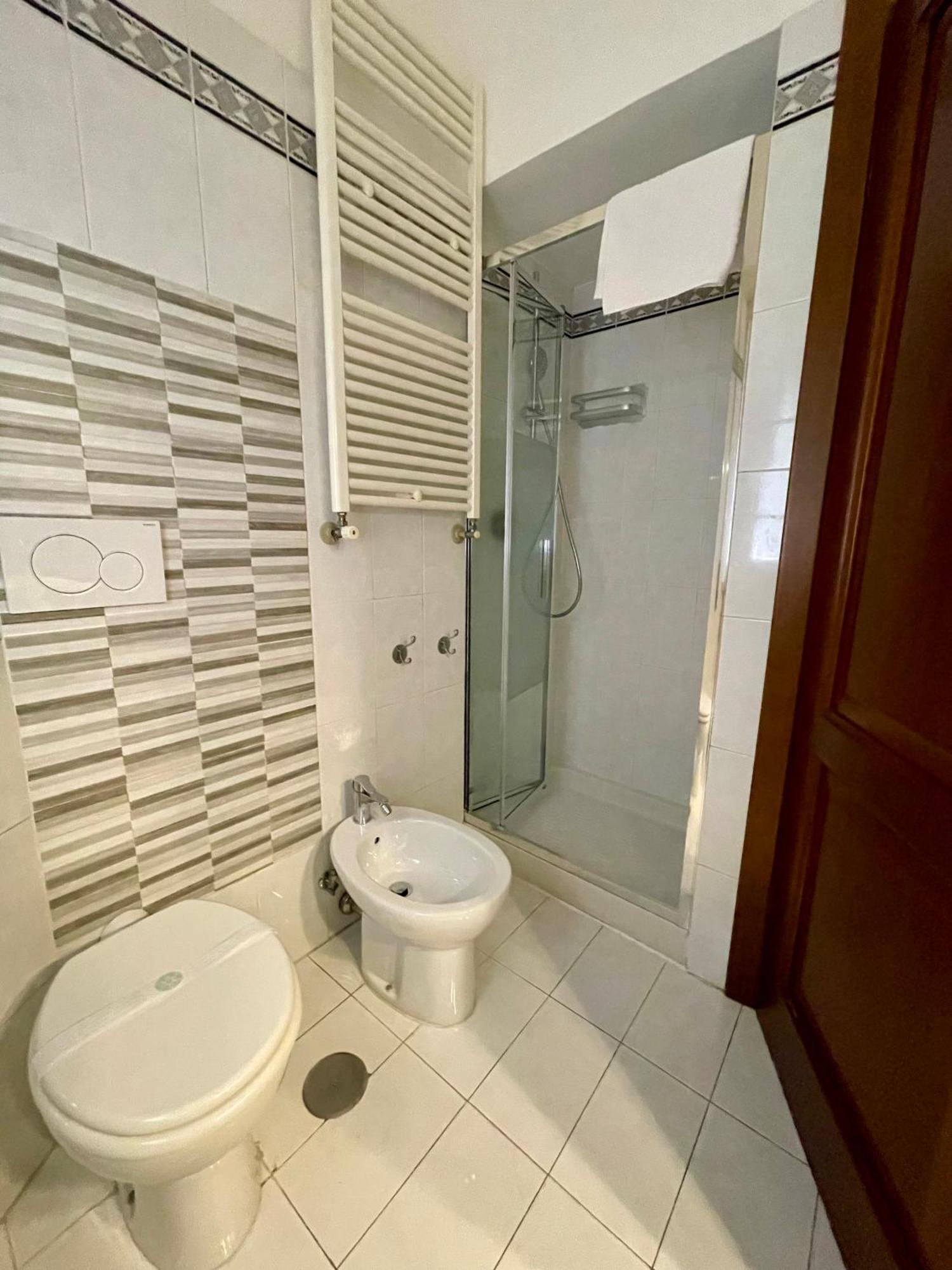 Apartmán Domus Urbani Řím Exteriér fotografie