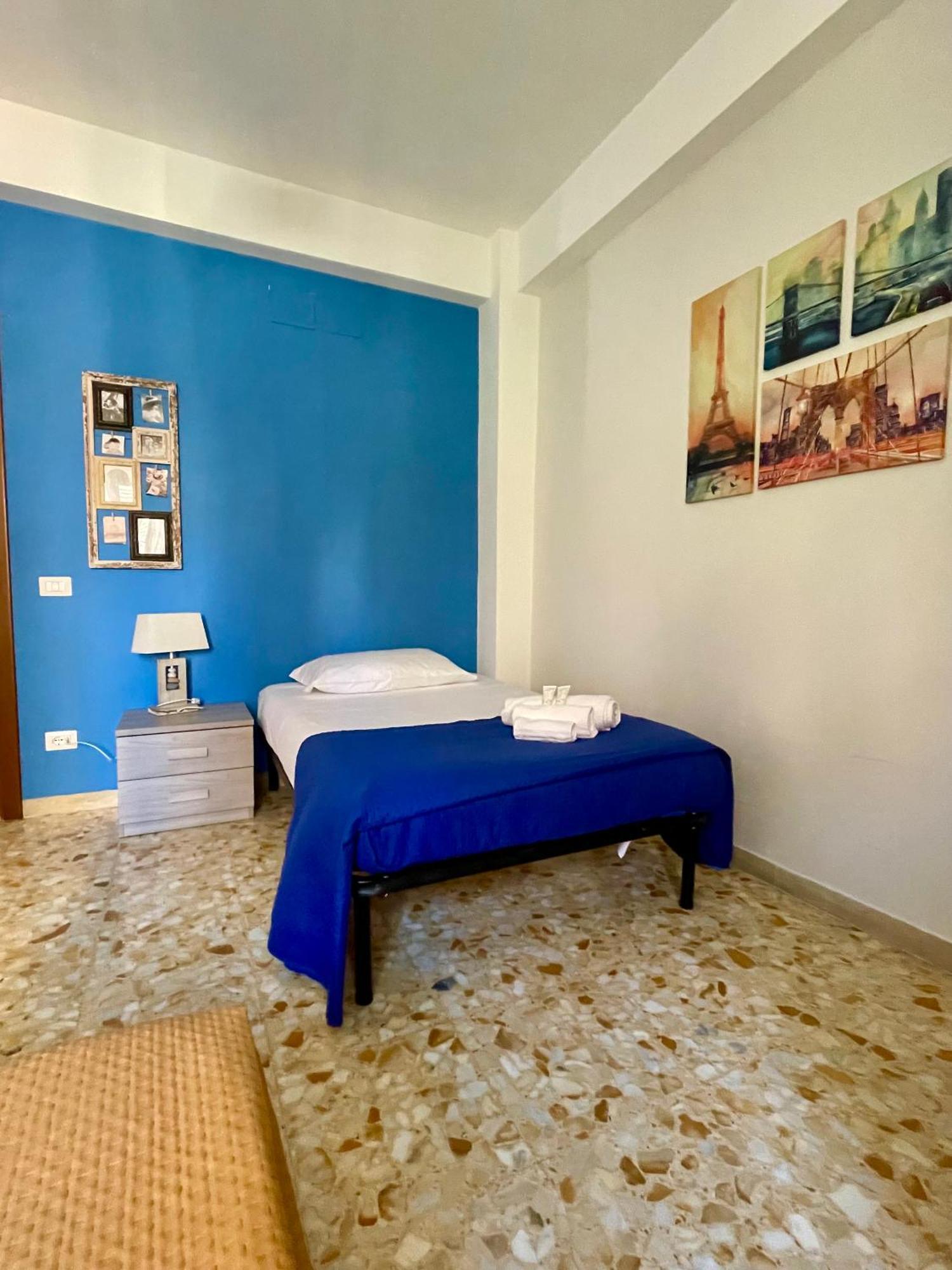Apartmán Domus Urbani Řím Exteriér fotografie